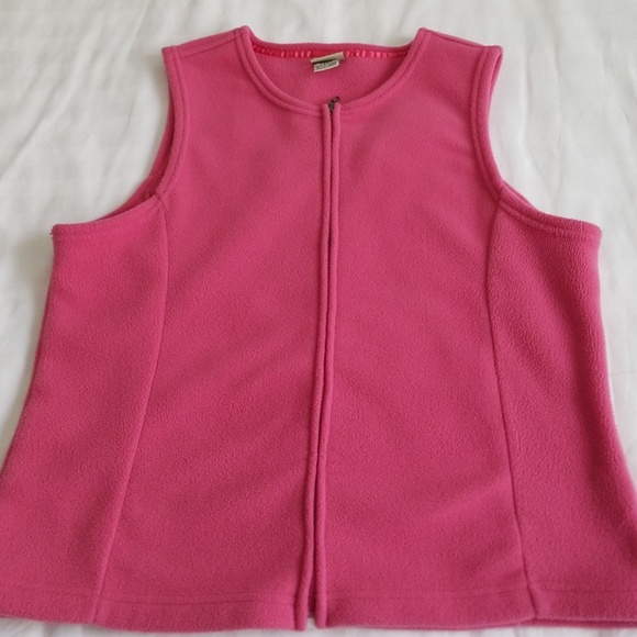 3 LL Bean fleece vests - Picture 7 of 8